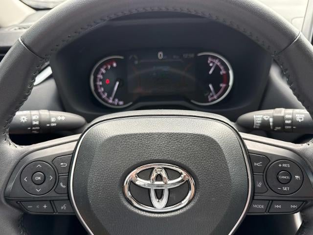 2025 Toyota RAV4 XLE Premium FWD (Natl)