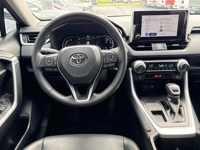 2025 Toyota RAV4 XLE Premium FWD (Natl)