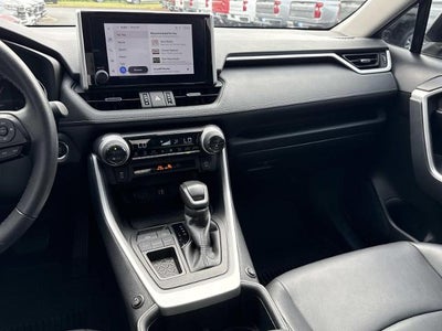 2025 Toyota RAV4 XLE Premium FWD (Natl)