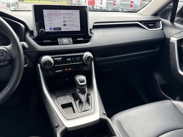 2025 Toyota RAV4 XLE Premium FWD (Natl)