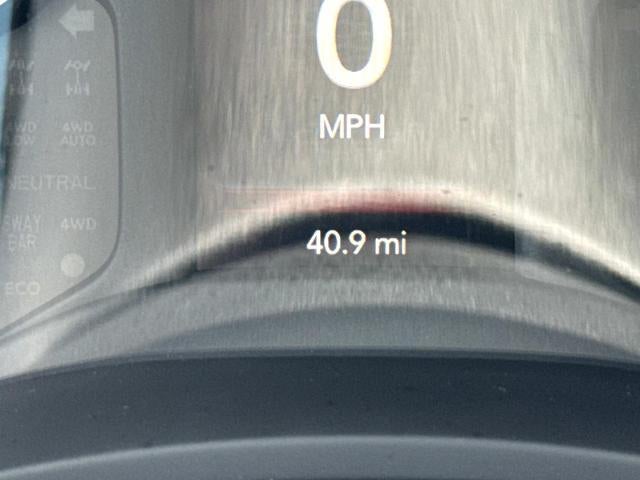 2023 RAM 2500 Tradesman 4x4 Crew Cab 8' Box