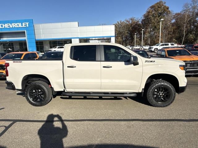 2026 Chevrolet Silverado 1500 Crew Cab Short Box 4-Wheel Drive Custom Trail Boss