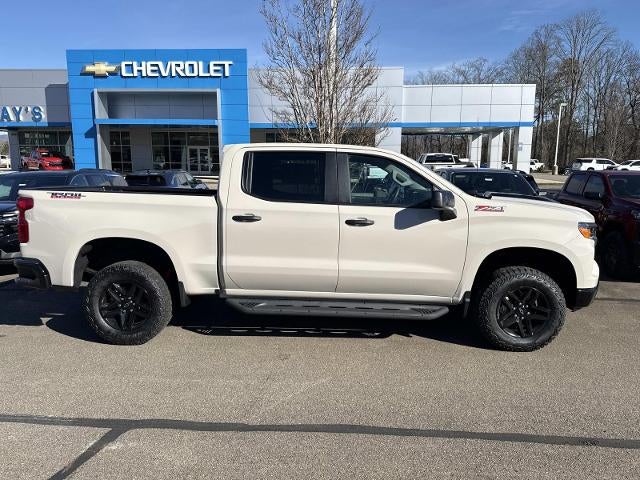 2026 Chevrolet Silverado 1500 Crew Cab Short Box 4-Wheel Drive Custom Trail Boss