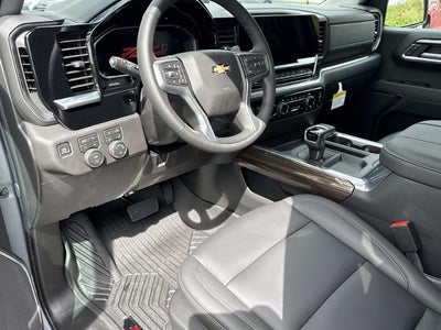2026 Chevrolet Silverado 1500 Crew Cab Short Box 4-Wheel Drive LT 1LT