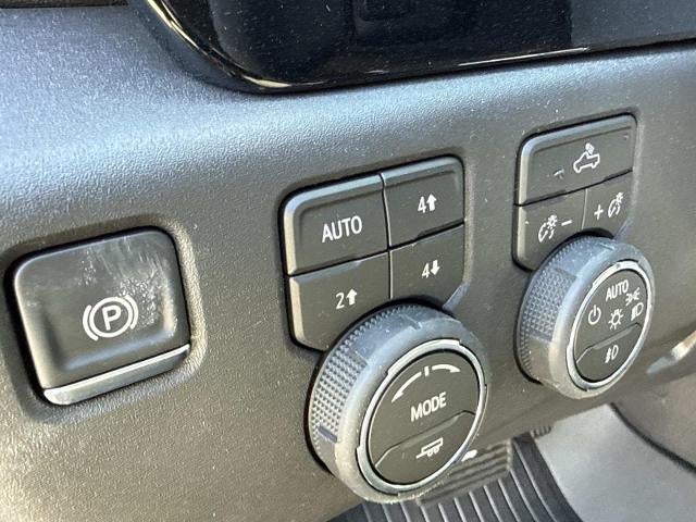 2026 Chevrolet Silverado 1500 Crew Cab Short Box 4-Wheel Drive LT Trail Boss