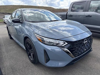 2025 Nissan Sentra SR CVT