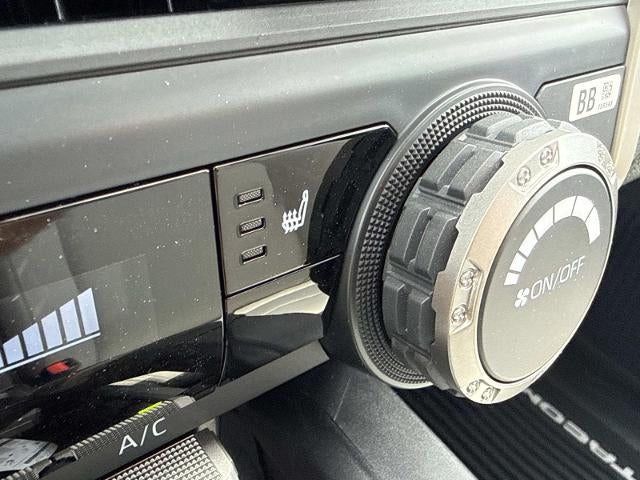 2026 Toyota Tacoma 2WD 2WD SR5 Double Cab 5' Bed AT (SE)