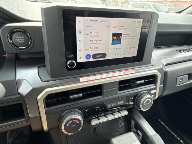 2026 Toyota Tacoma 2WD 2WD SR5 Double Cab 5' Bed AT (SE)