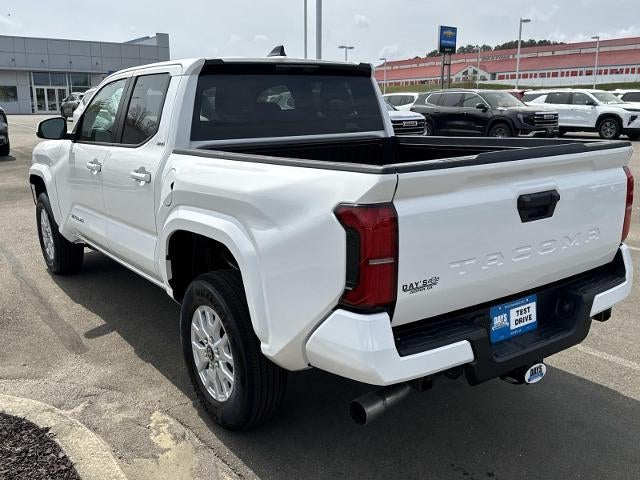 2026 Toyota Tacoma 2WD 2WD SR5 Double Cab 5' Bed AT (SE)