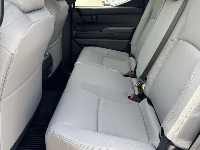 2026 Toyota Tacoma 2WD 2WD SR5 Double Cab 5' Bed AT (SE)