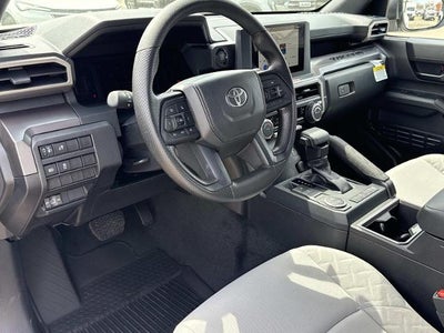 2026 Toyota Tacoma 2WD 2WD SR5 Double Cab 5' Bed AT (SE)