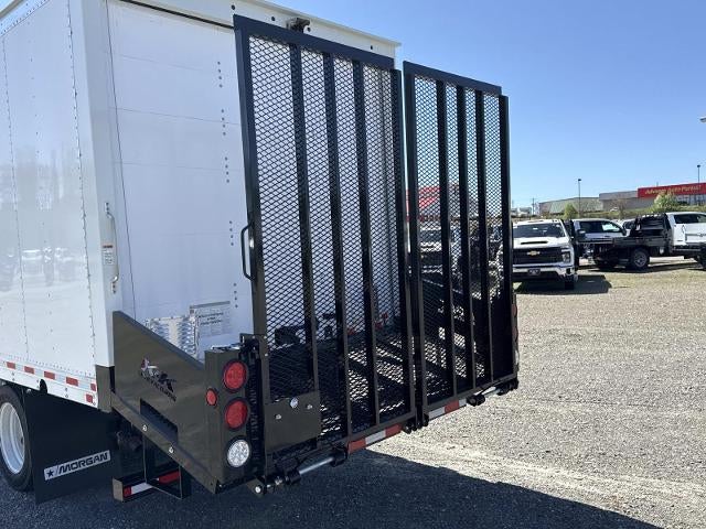 2026 Chevrolet Low Cab Forward 4500 HG 2WD Reg Cab 150"