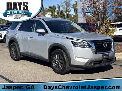 2024 Nissan Pathfinder SV 4WD