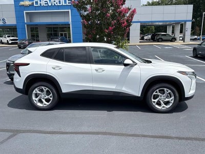 2026 Chevrolet Trax FWD 4dr LS